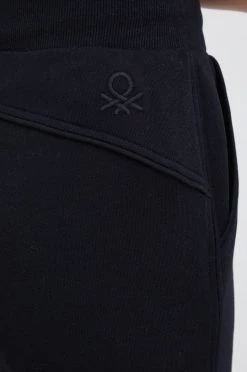 Γυναικεία Παντελόνια φόρμας Βαμβακερό παντελόνι United Colors Of Benetton μαύρο -United Colors of Benetton Κατάστημα unnamed file 1757