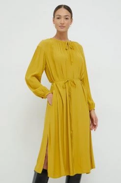 Γυναικεία Φορέματα Φόρεμα United Colors Of Benetton κίτρινο,