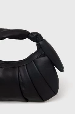 United Colors of Benetton Κατάστημα -United Colors of Benetton Κατάστημα unnamed file 2001