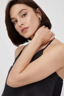 Γυναικεία Μπλούζες Μπλουζάκι United Colors Of Benetton μαύρο -United Colors of Benetton Κατάστημα unnamed file 2018