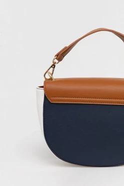 Γυναικεία Τσάντες χιαστί Τσάντα United Colors Of Benetton καφέ -United Colors of Benetton Κατάστημα unnamed file 237