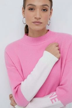Γυναικεία Χωρίς φερμουάρ Πουλόβερ με προσθήκη μαλλιού United Colors Of Benetton X Pantone χρώμα: ροζ -United Colors of Benetton Κατάστημα unnamed file 2479